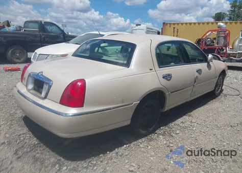 2001 Lincoln Town Car Cartier from USA, damaged, VIN 1LNHM83W71Y629856